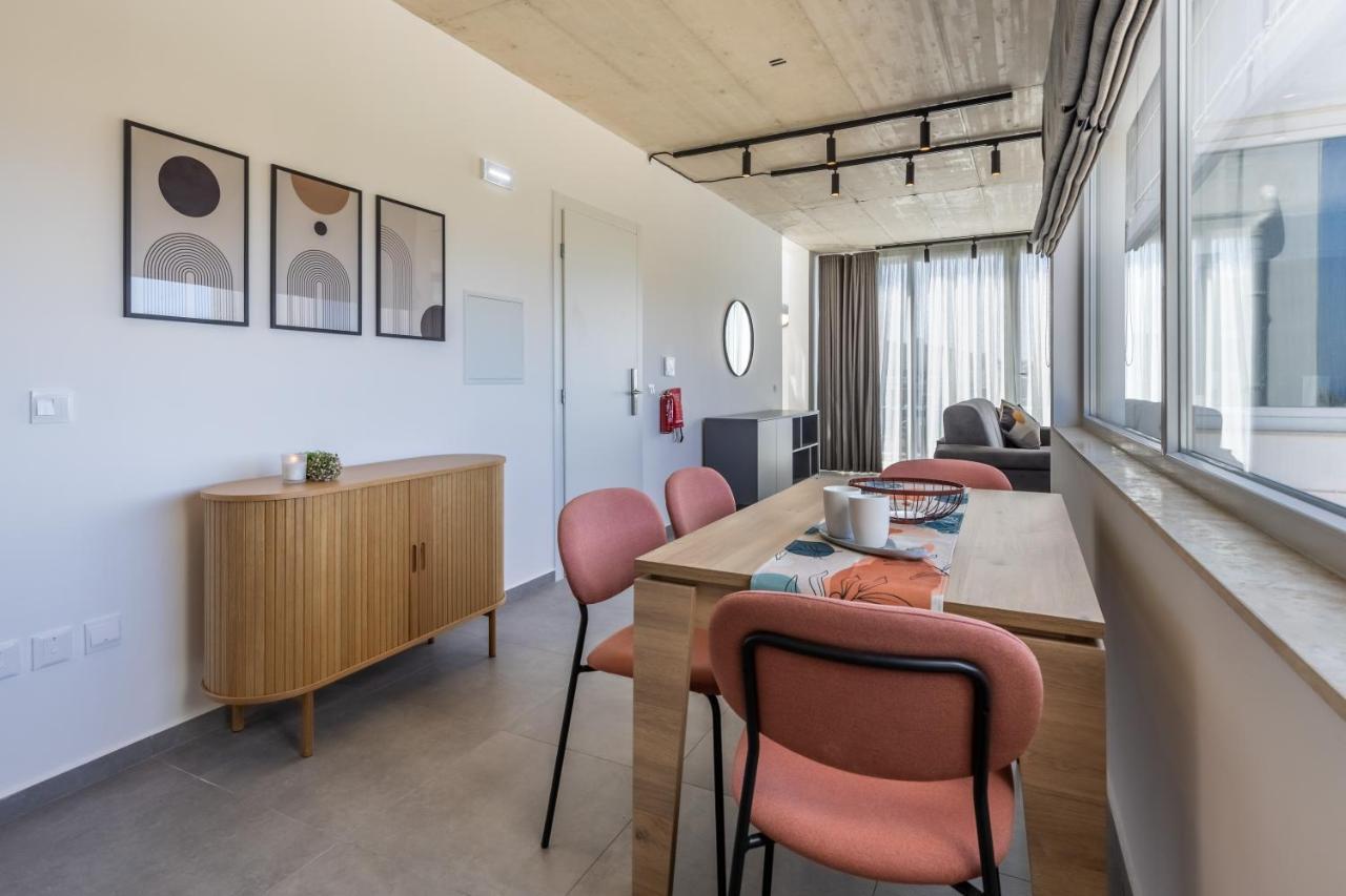 Heated Luxury Poolside Retreat In St Julian S Apartment Pembroke