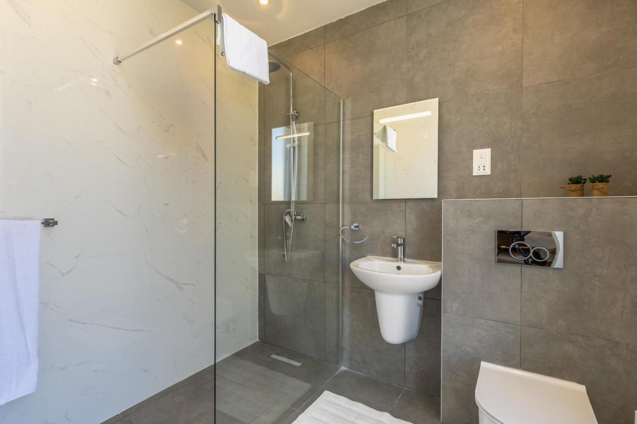 Heated Luxury Poolside Retreat In St Julian S